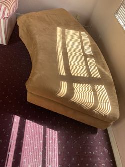 Half moon lounge couch