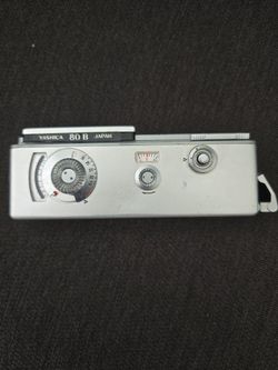 Vintage Yashica atoron camera