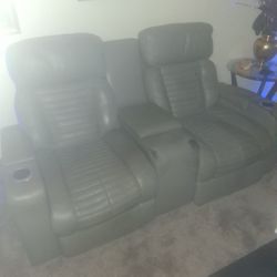 Double Recliner 