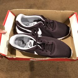 Nike Shoes brand new