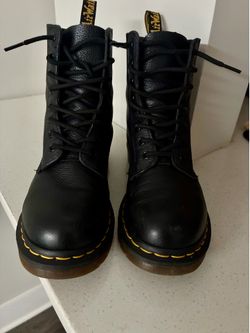Dr Martens Paschals- New Condition- Soft Leather