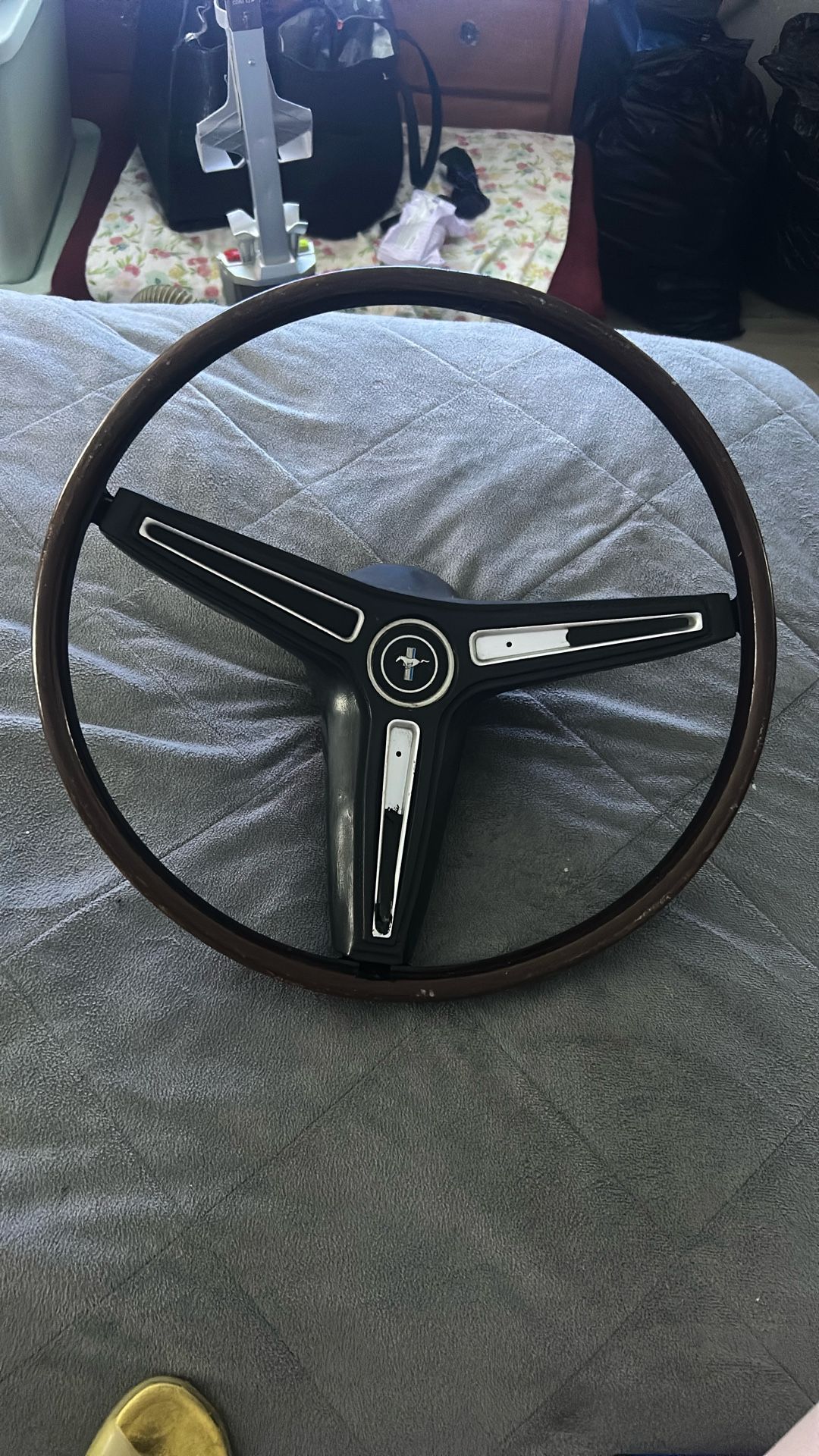 1960’s mustang steering wheel !! black