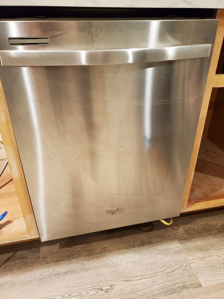 24 Inch Fully Integrated Built-In Whirlpool Gold Series Dishwasher
