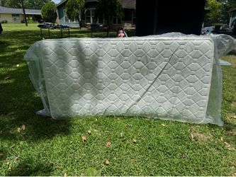 Twin mattress