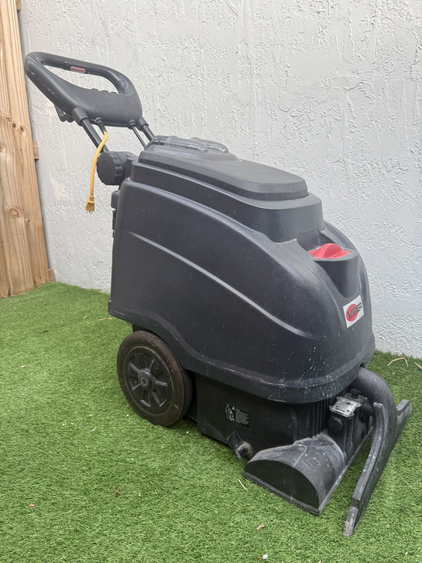 Viper CEX410-US Carpet Cleaner / Extractor Industrial