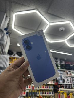 iPhone 16. ATT 128 GB. 