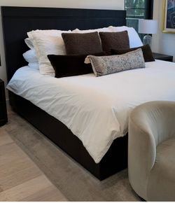 PICK UP TODAY Restoration Hardware Hudson King bed and 2 nightstands