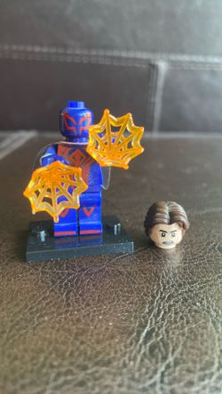 Custom Lego mini fig Spider-Man 2099 Miguel O’Hara Custom Lego mini fig Spider-Man 2099 Miguel O’Hara