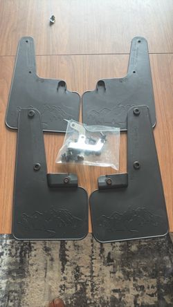 Outback wilderness mud flaps
