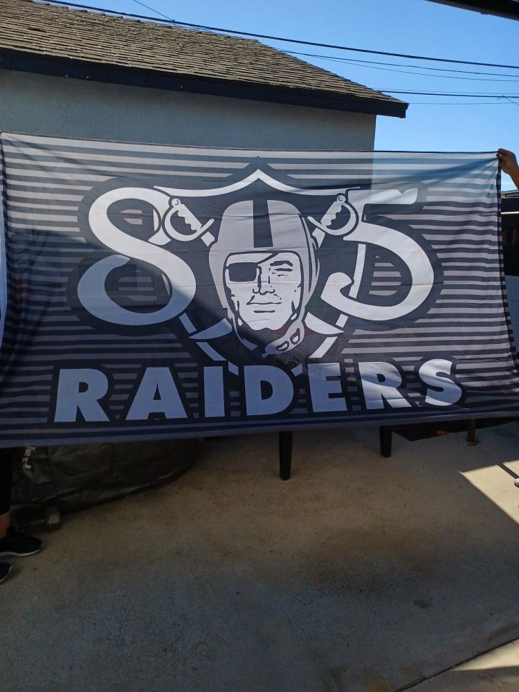 Raiders New Rare 805 Custom HUGE FLAG.!!