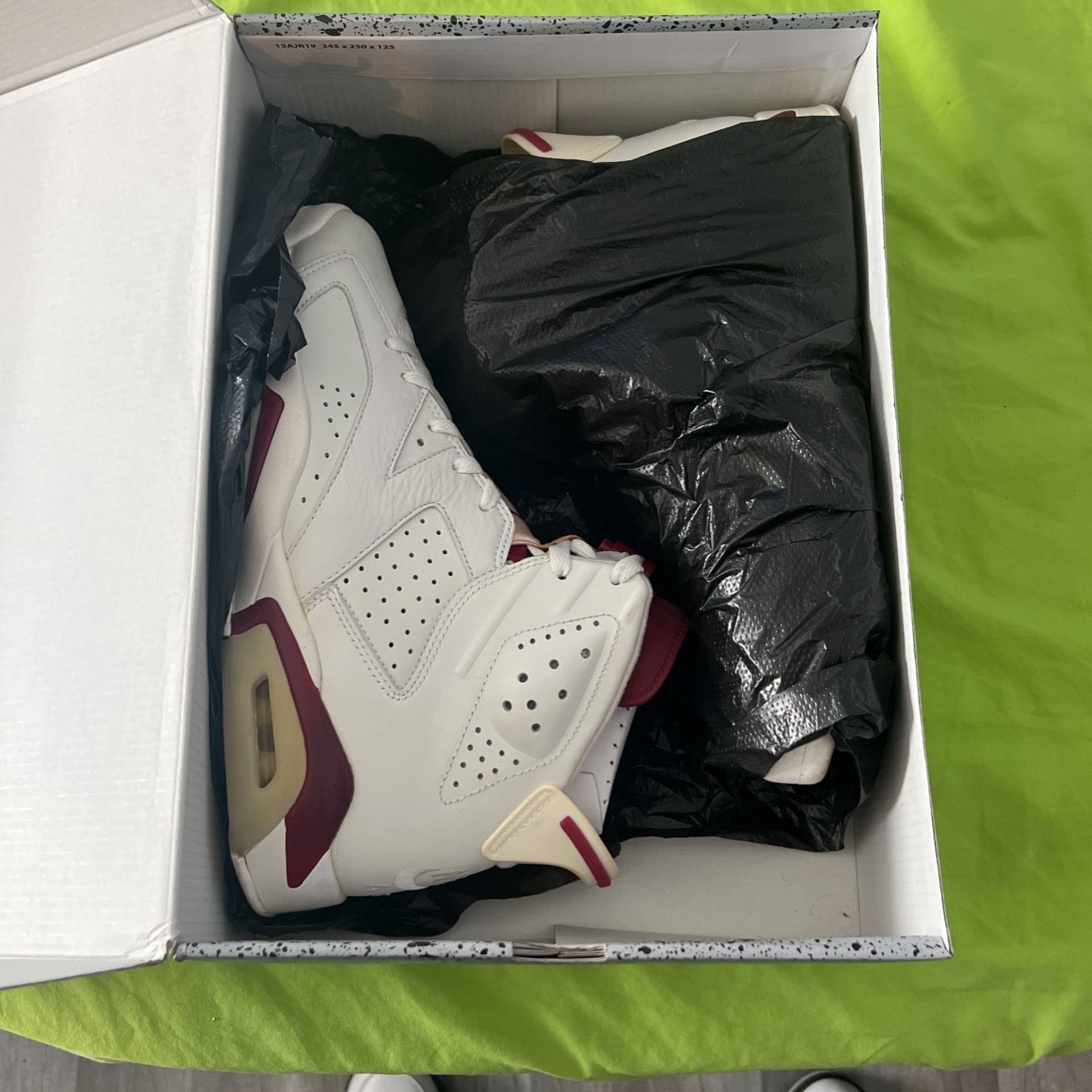 Jordan Maroon 6s Size 9