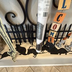 Assorted Halloween Decor- Items Listed In Description 
