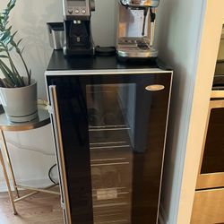 Haier Wine Fridge (25+ Bottles) 
