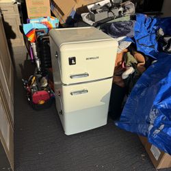 Portable Refrigerator 