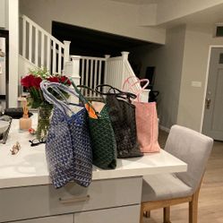 ✨Beautiful Design Gooo Yerd Leather Tote bag 👜 Perfection 😎