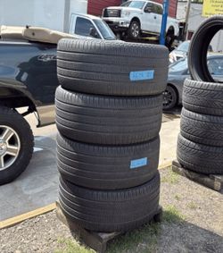 285 40 23 Pirelli Scorpion Zero Set of 4 Used