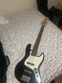 5 string Squire Jazz bass for trade