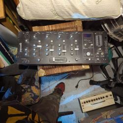 Gemini MM-04 Audio mixer