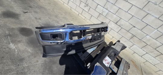 2023 Ford F250 Super Duty Parts pls check description