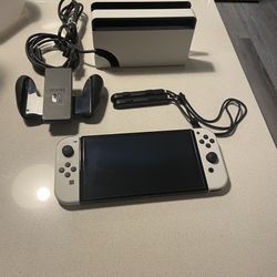 Selling Nintendo Switch Oled