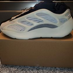 Adidas Yeezy 700 V3 Azael Men's 9.5 100% Authentic With Recipt 
