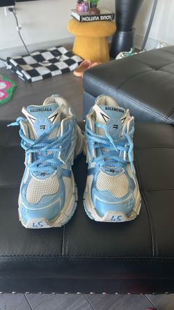 Balenciagas size 11 $100