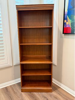 Chestnut brown Book shelf