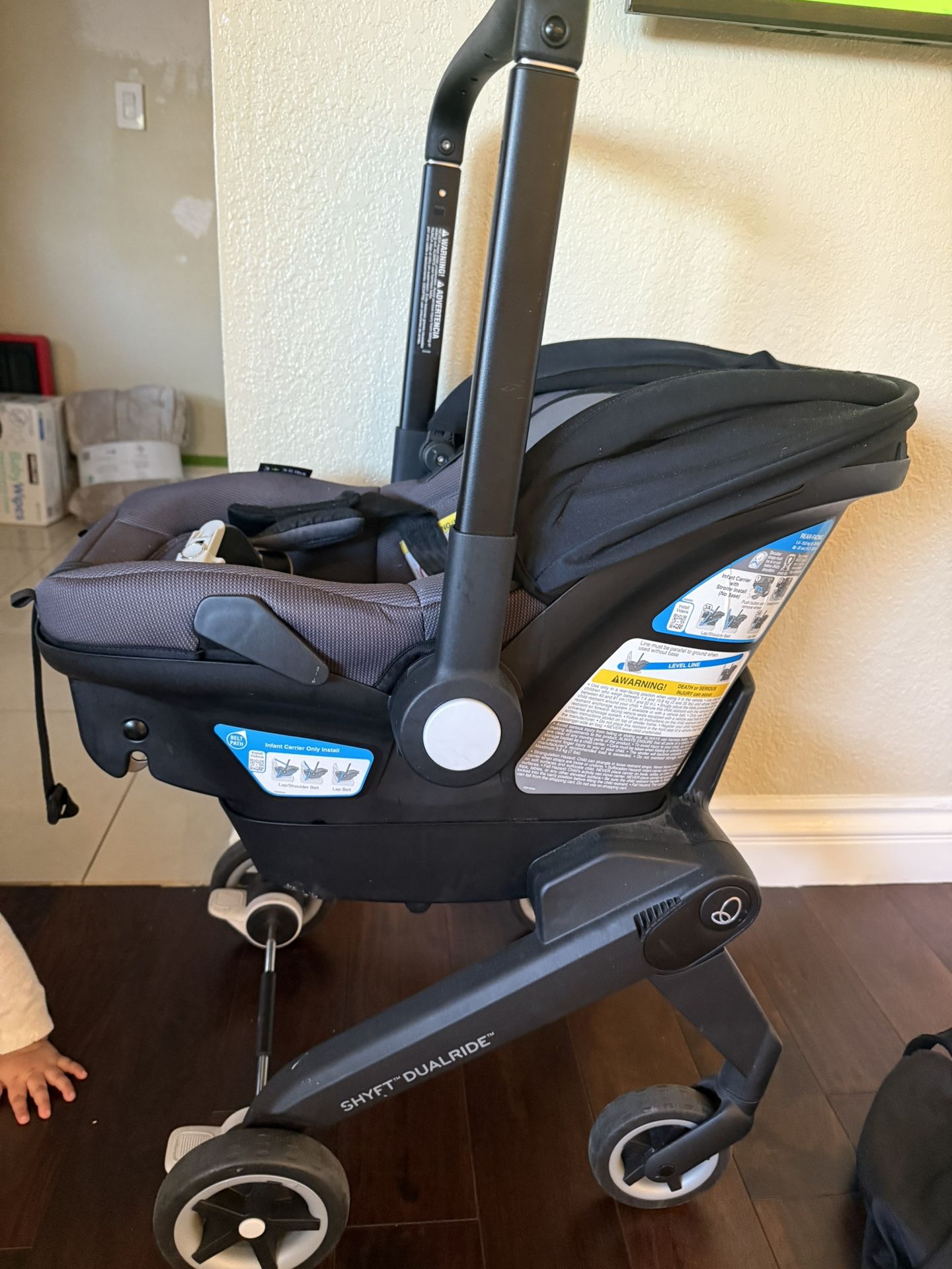 Even Flo Infant Car Seat/ Stroller