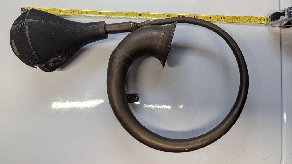 Antique Car Horn