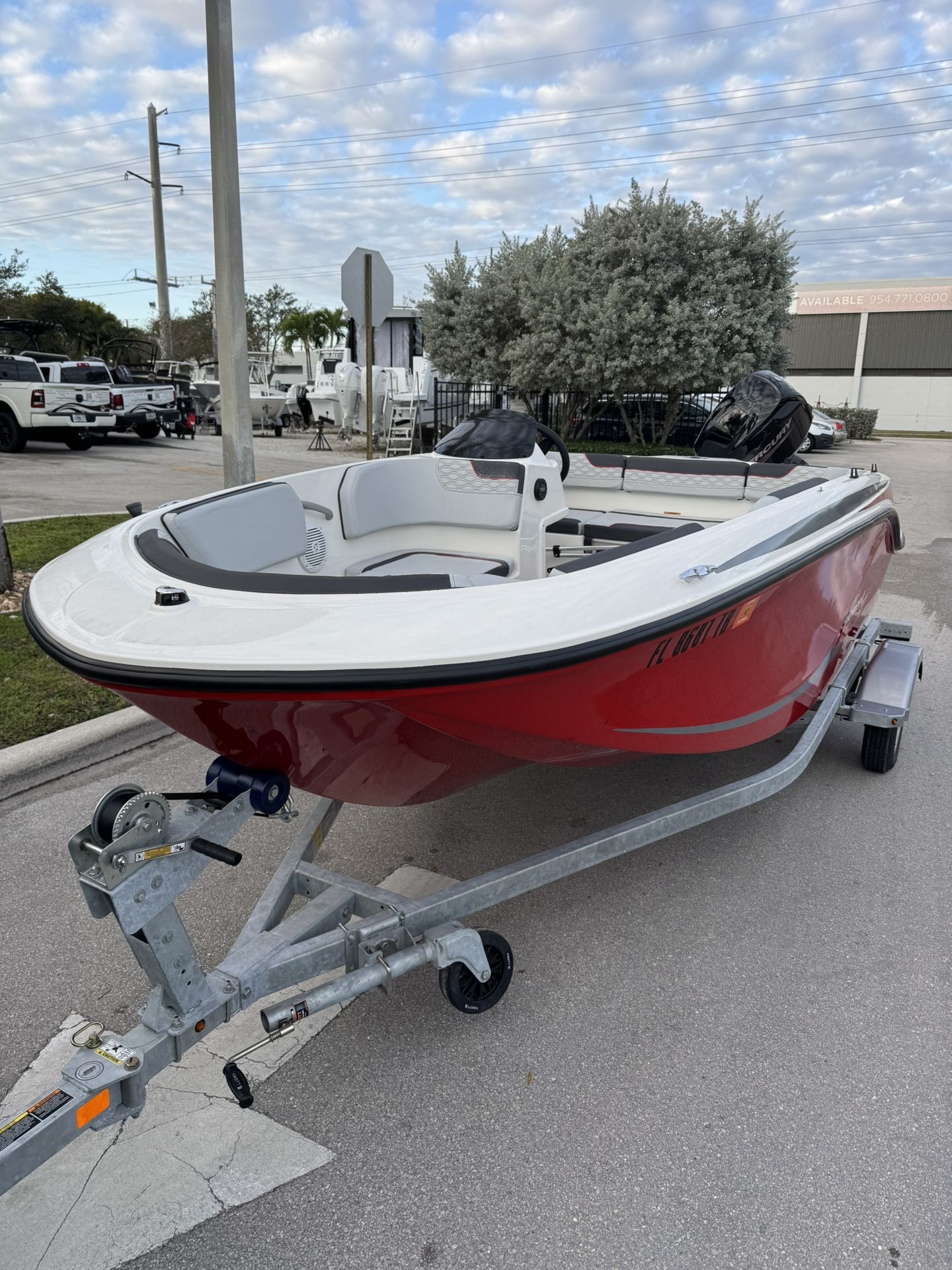 2022 Bayliner M15 - Under 5 Hour