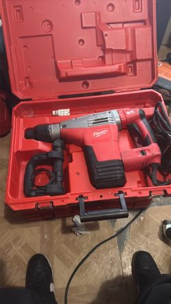 Milwaukee 5446-21 SDS MAX DEMO HAMMER 14-AMP, GD
