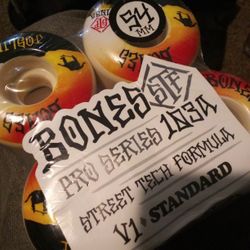 Bones STF Joslin Sunset V1 54MM 