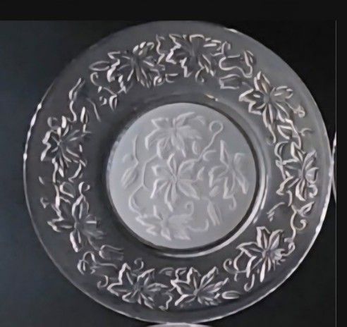 Princess House Fantasia Poinsettia 8" Salad Plate