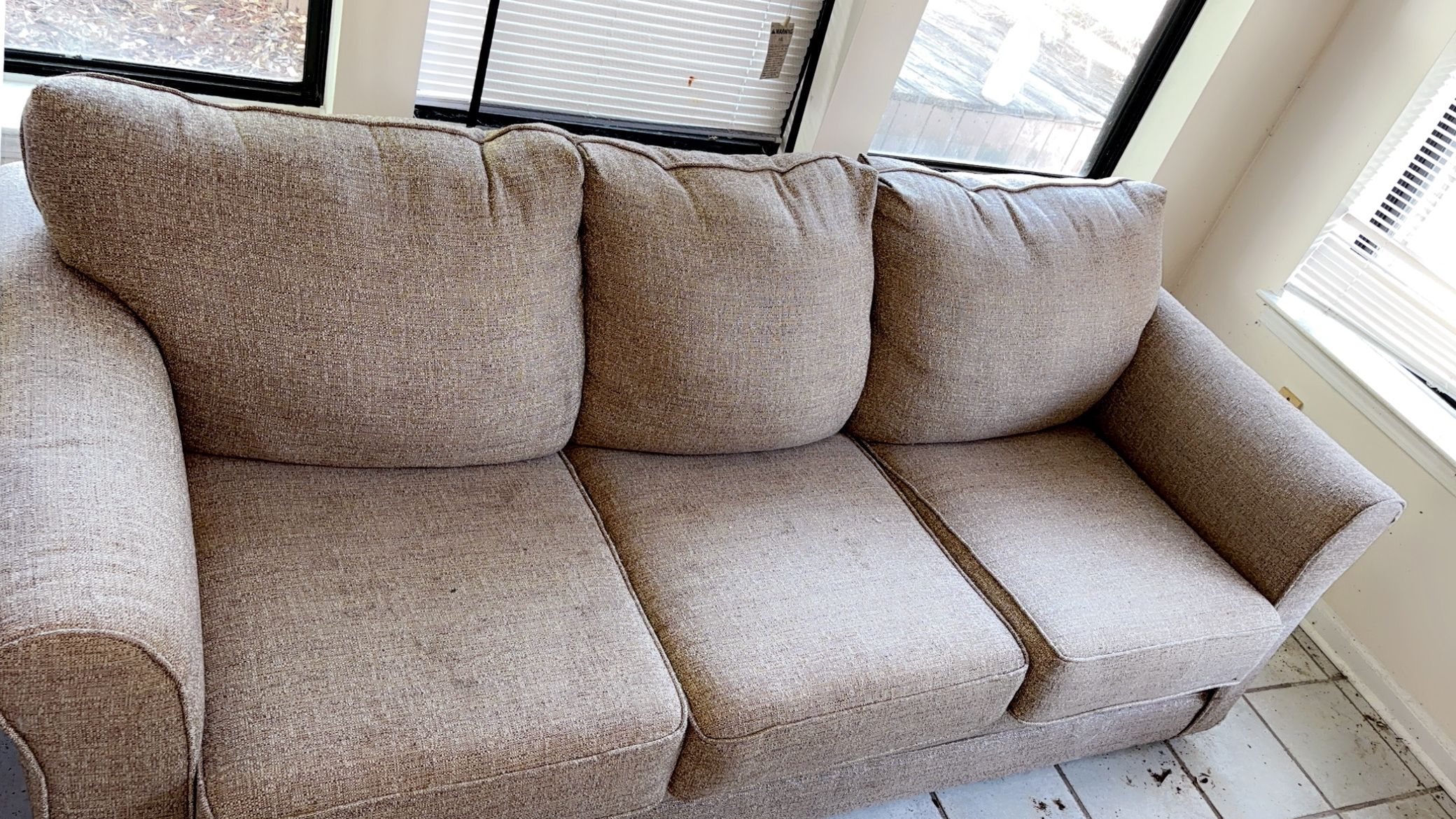 Soft Very Nice Couch - Good Condition 7-8/10 Rank