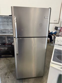 Frigideire fridge