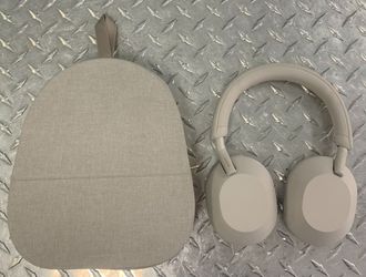 SONY NOISE CANCELLING HEADPHONES #29746