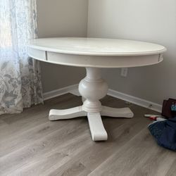 Solid Wood Pedestal Table