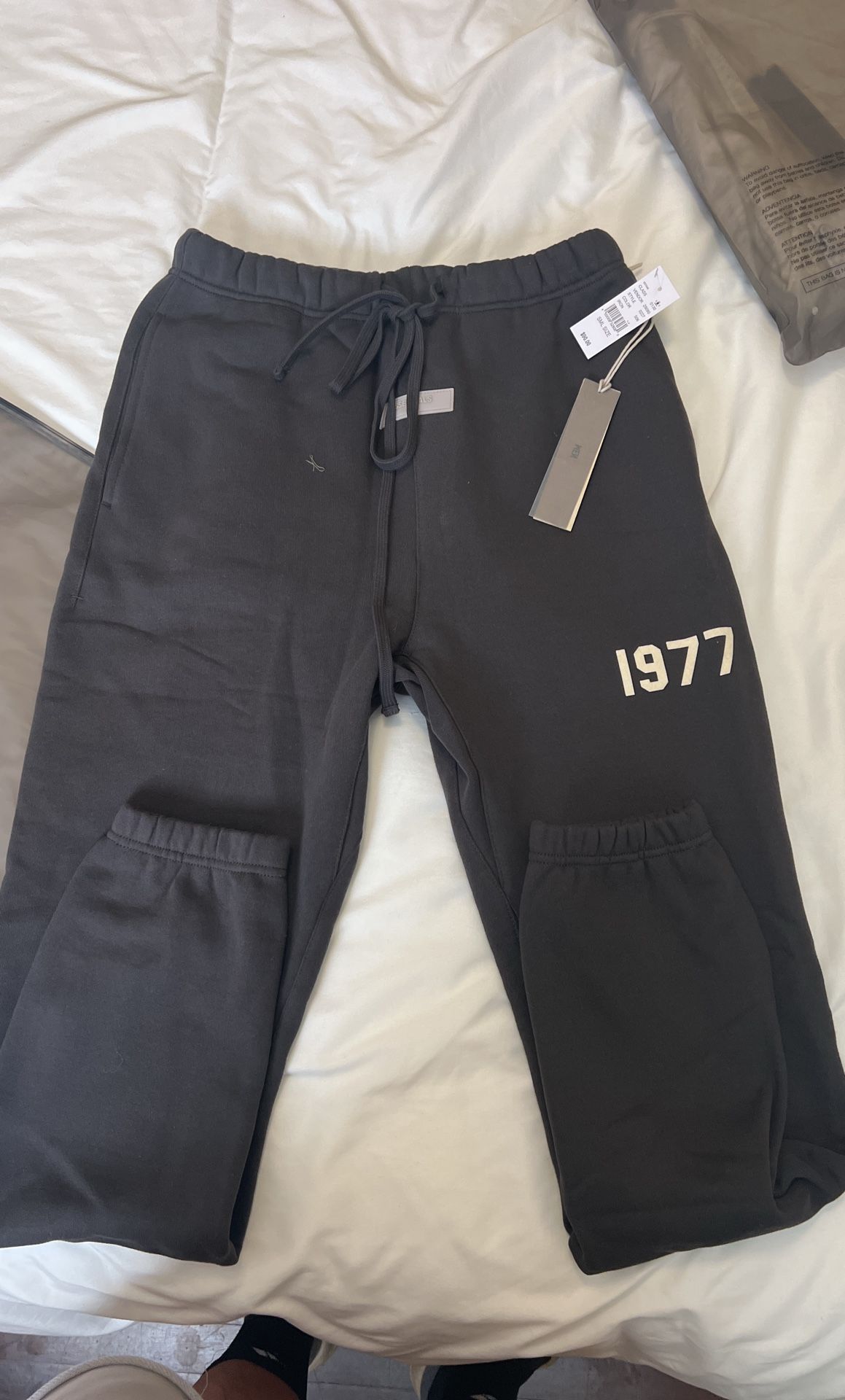 Brand New Essentials Iron 1977 Sweats Size Small