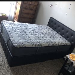 Queen Size Bed Set With Leather Headboard and 4 Drawer Storage