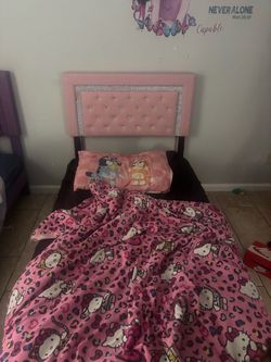 Twin beds no mattress