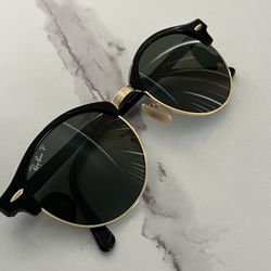 Ray-Ban RB4246 Clubround Classic