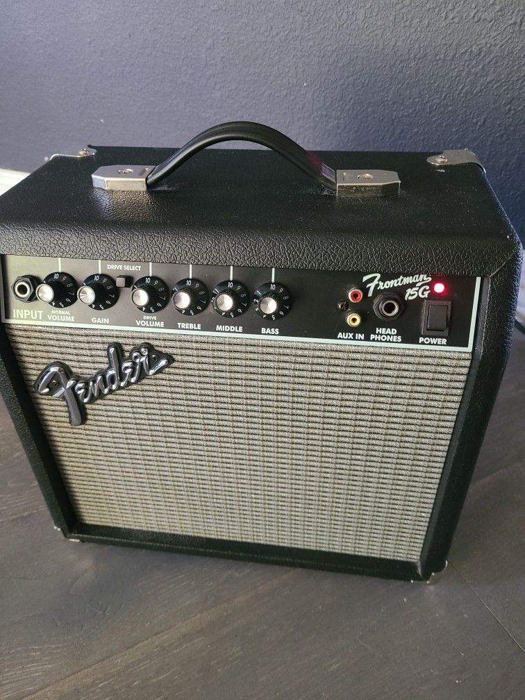 Fender Amplifier Frontman 15G for Sale in El Paso, TX OfferUp
