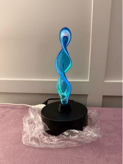 Vintage LumiSource Plasma Glass Sculptured Electra Art Lamp Colorful Infinity 8 13.5” helix