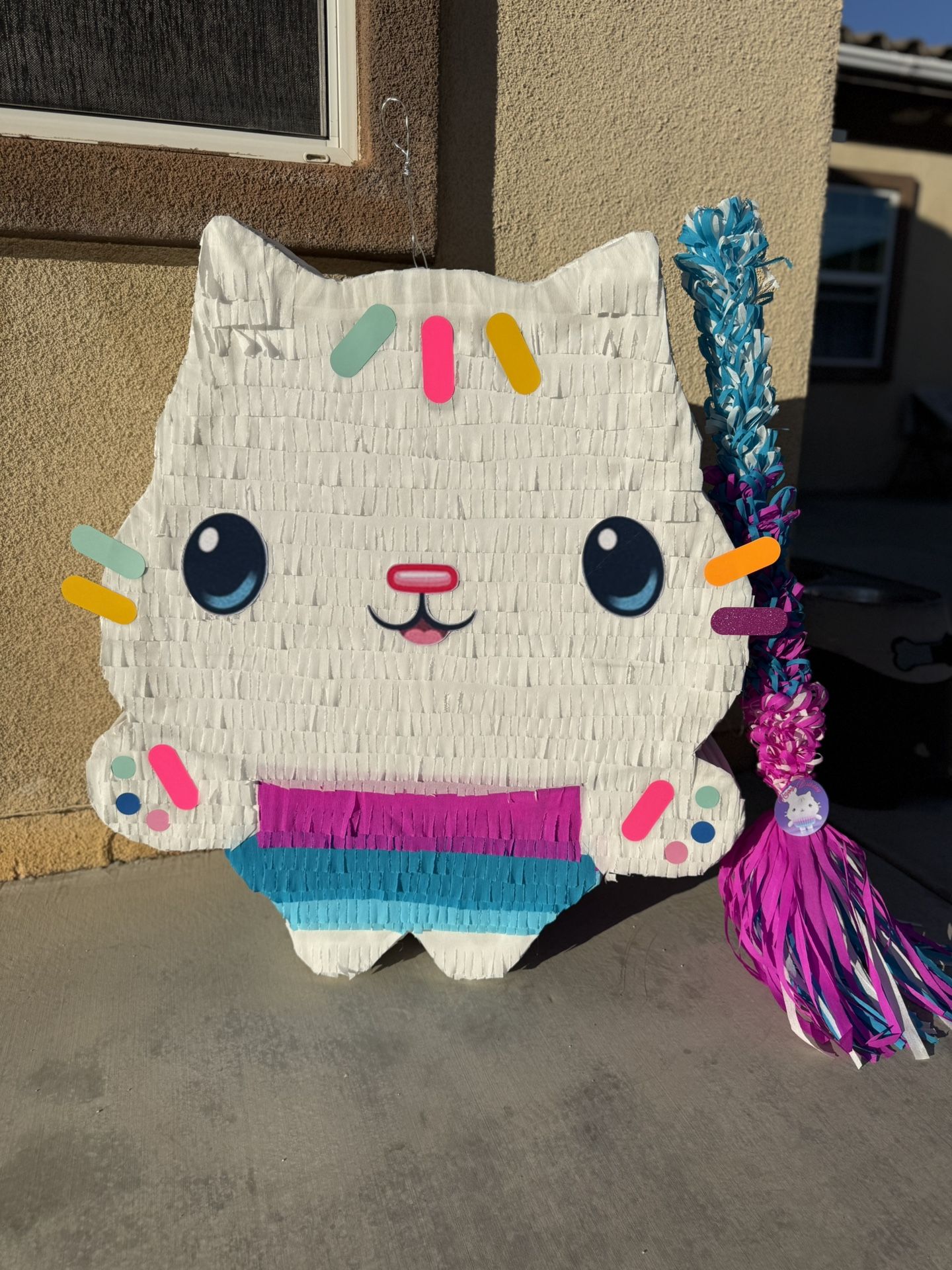 Gabby Doll House Cakey Pinata