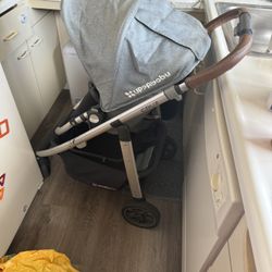 Uppababy Cruz V1