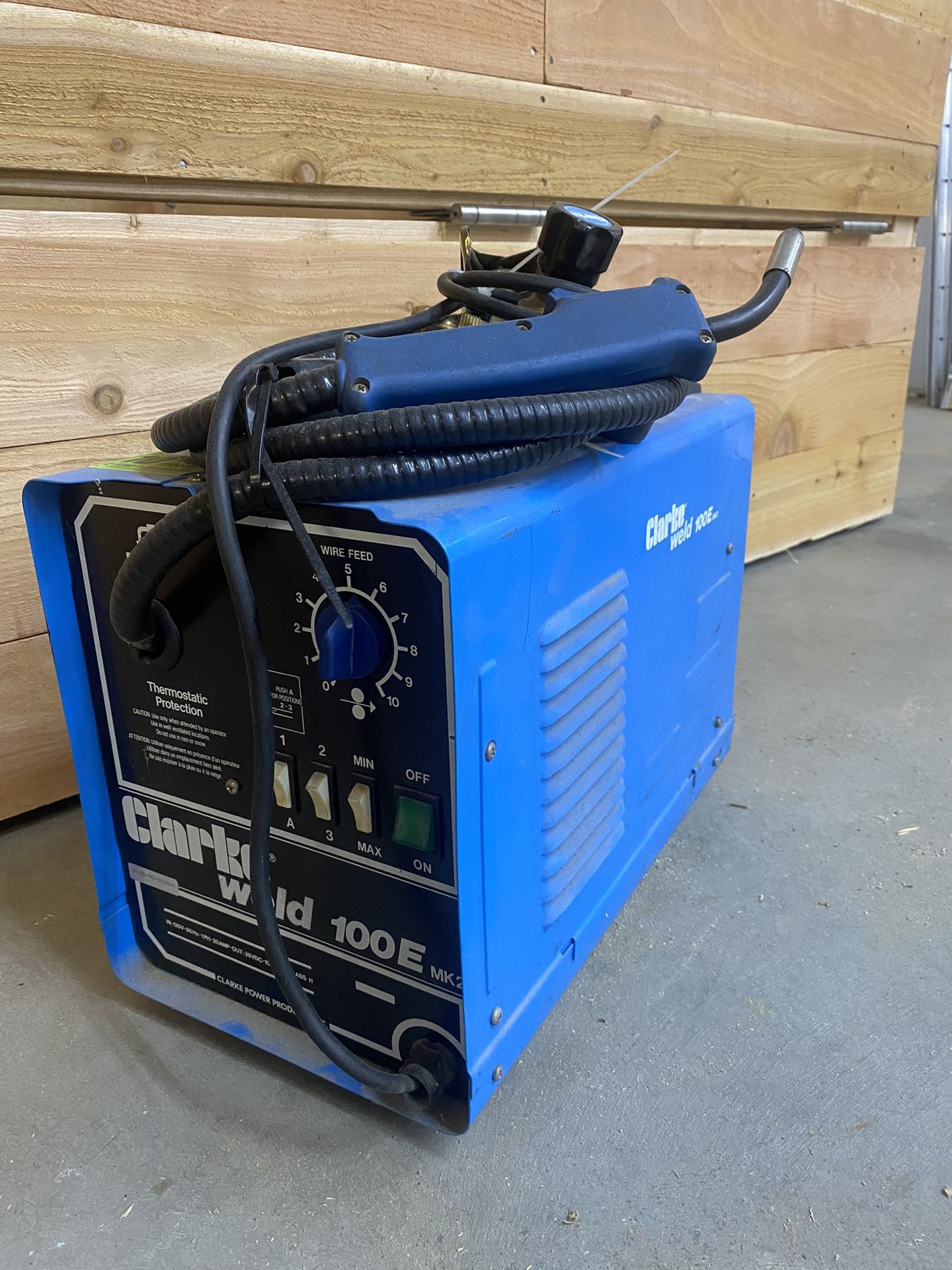 Clarke 100E Welder for Sale in Marysville, WA OfferUp