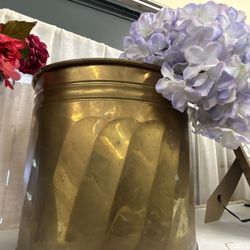 Large Vintage Brass Planter or Storage Container