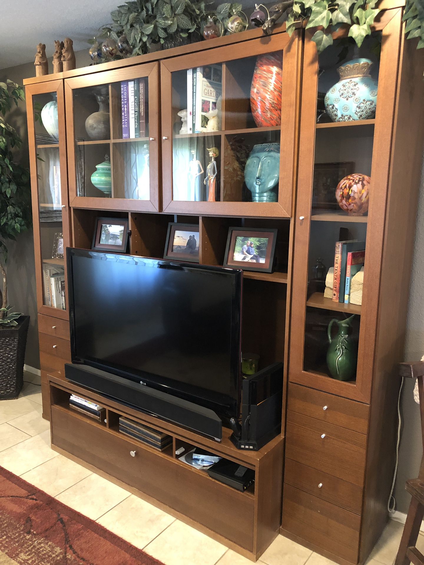 FREE!! TV entertainment center with bookshelves and drawers