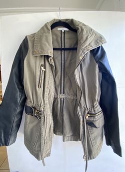 Military green jacket (UK 10)