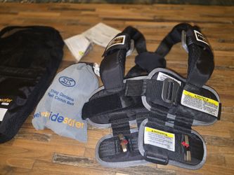 RideSafer - Small Black, Lightweight, Compact, Portable Car Seat - Perfect for Travel and Everyday Child Safety